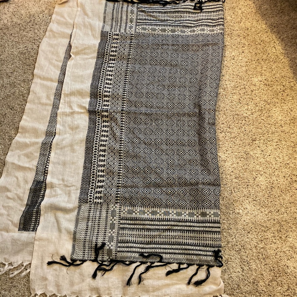 Adorable scarf